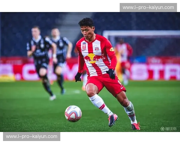 绿茵之巅的冰与火之歌：当能量红牛遇上钢铁林茨，谁才是奥地利的真正霸主？